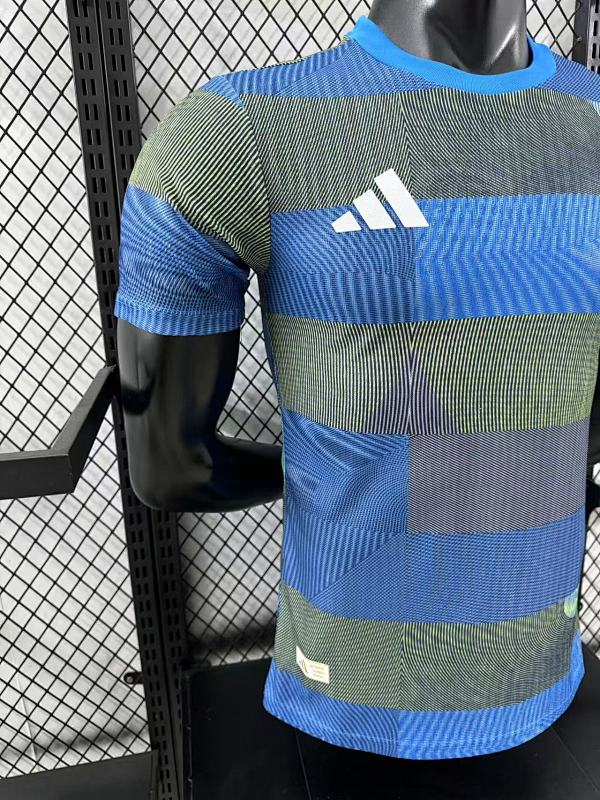 Real Madrid Camiseta de Entrenamiento Versión Jugador 2025/26 (Azul) 6