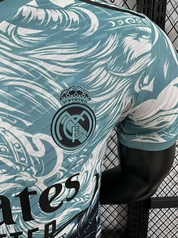 Real Madrid Edición Especial Versión Jugador 2025/26 (Celeste) 5