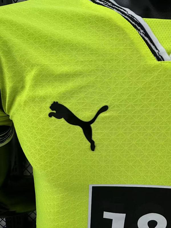 Borussia Dortmund Edición Especial Versión Jugador 2025/26 (Amarilla) 4