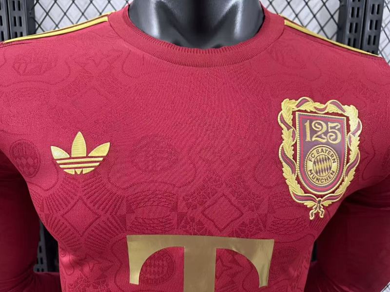 Bayern Munich 125 Aniversario Versión Jugador (Roja, Manga Larga) 3