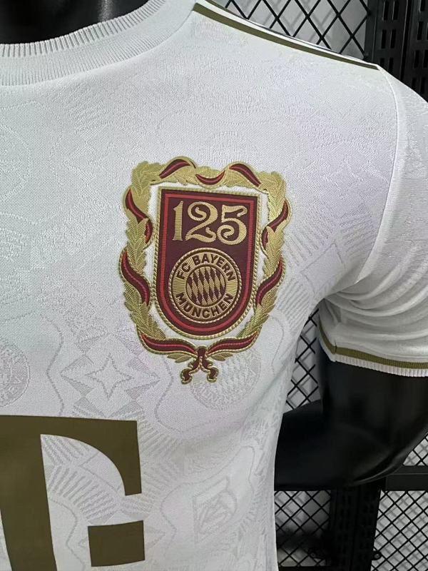 Bayern Munich 125 Aniversario Diseño 2 Versión Jugador (Blanca) 5