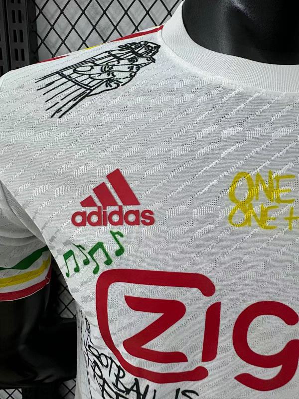 Ajax Edición Especial Versión Jugador (Blanca) 4