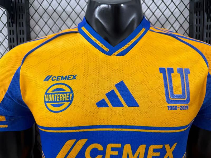 Tigres UANL Local Versión Jugador 2025/26 (Amarilla) 3