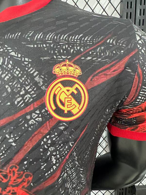 Real Madrid Edición Especial Diseño 9 Versión Jugador (Negra) 10
