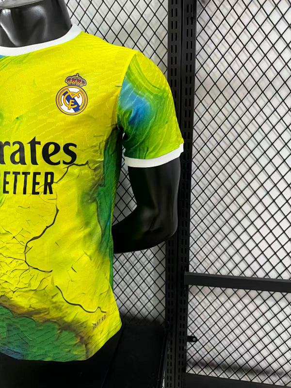Real Madrid Edición Especial Diseño 2 Versión Jugador (Amarilla) 7