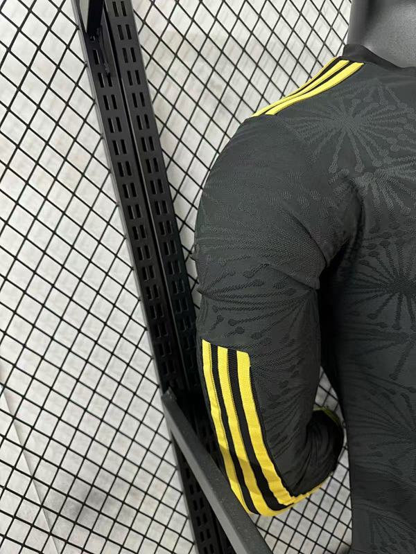 México Edición Especial Versión Jugador 2025/26 (Gris, Manga Larga) 7