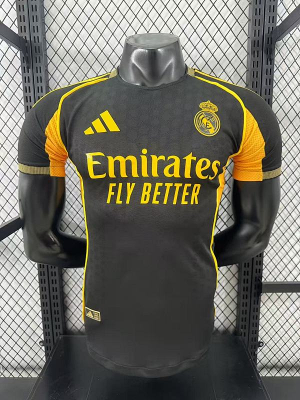 Real Madrid Edición Especial Diseño 7 Versión Jugador (Negra)