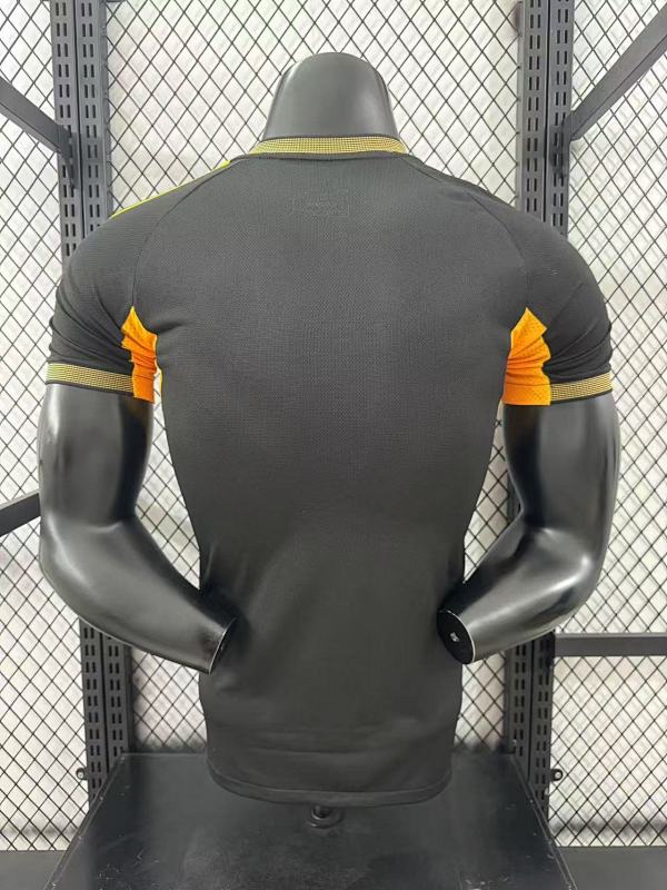 Real Madrid Edición Especial Diseño 7 Versión Jugador (Negra) 2