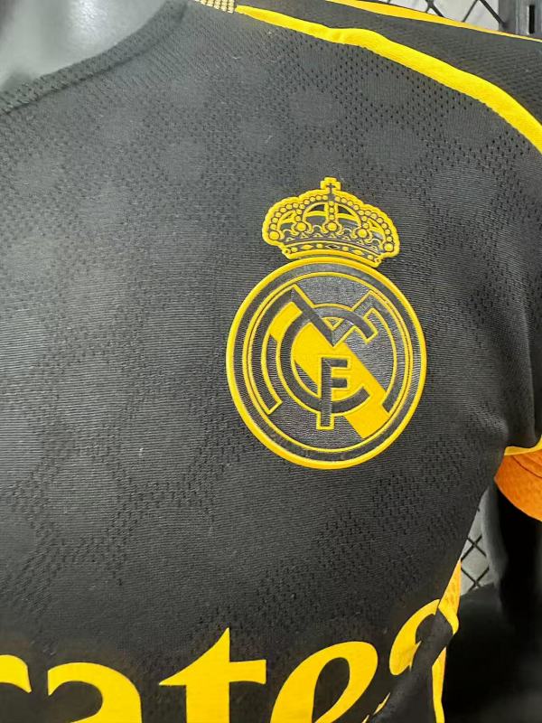 Real Madrid Edición Especial Diseño 7 Versión Jugador (Negra) 5