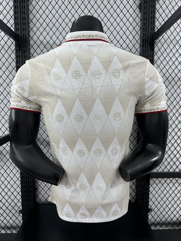 Bayern Munich 125 Aniversario Versión Jugador (Blanca) 2