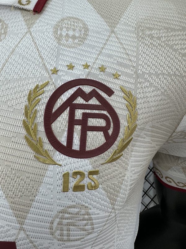 Bayern Munich 125 Aniversario Versión Jugador (Blanca) 5