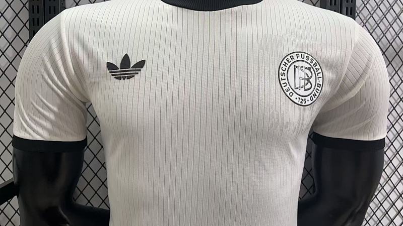 Alemania 125 Aniversario Diseño 2 Versión Jugador (Blanca) 3