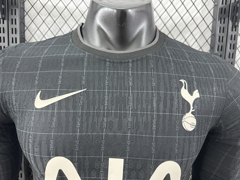 Tottenham Hotspur Visitante Versión Jugador 2025/26 (Negra, Manga Larga) 3