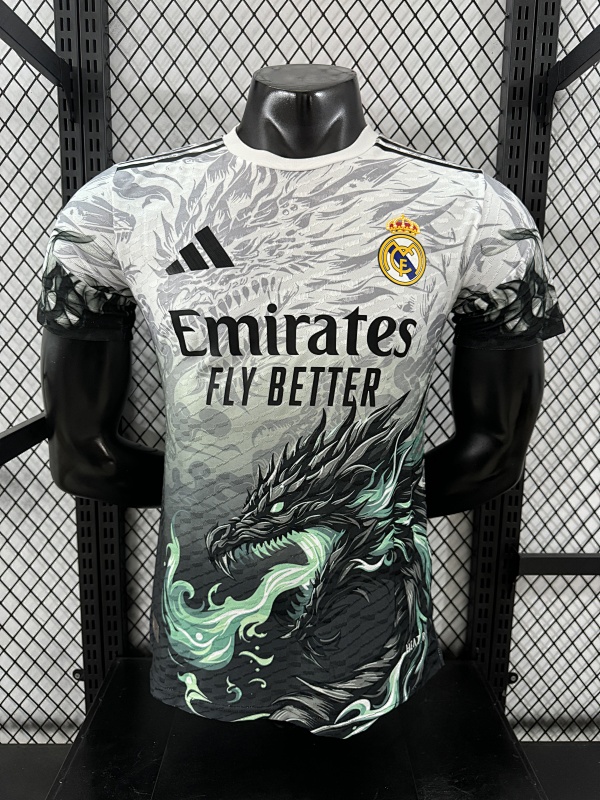 Real Madrid Edición Especial Diseño 4 Versión Jugador (Blanca)