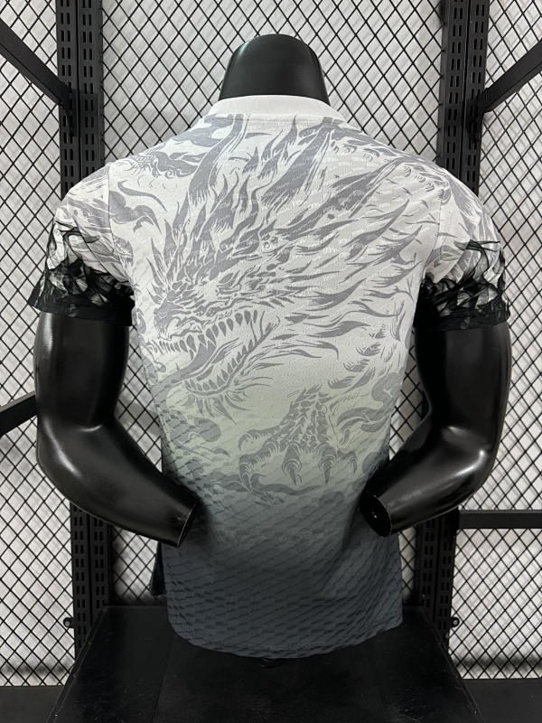 Real Madrid Edición Especial Diseño 4 Versión Jugador (Blanca) 2