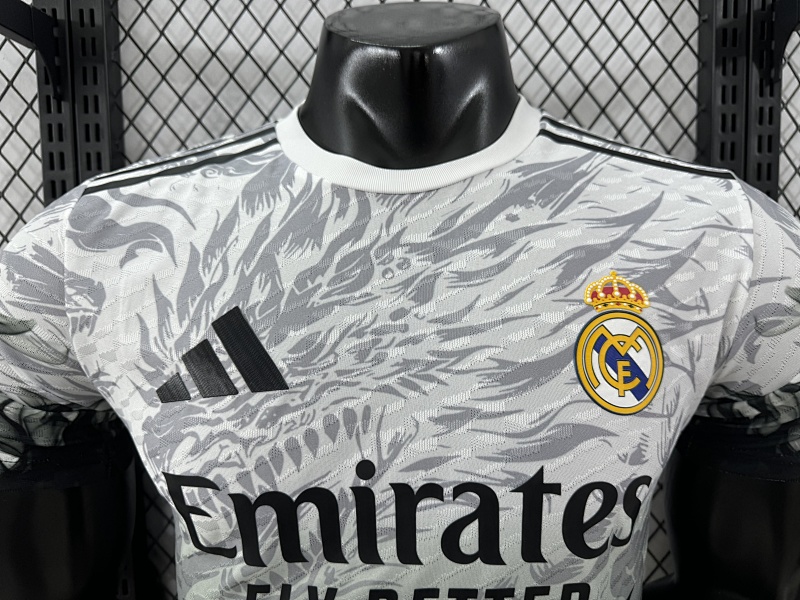 Real Madrid Edición Especial Diseño 4 Versión Jugador (Blanca) 3