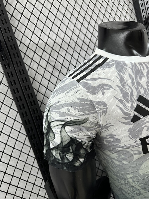 Real Madrid Edición Especial Diseño 4 Versión Jugador (Blanca) 8