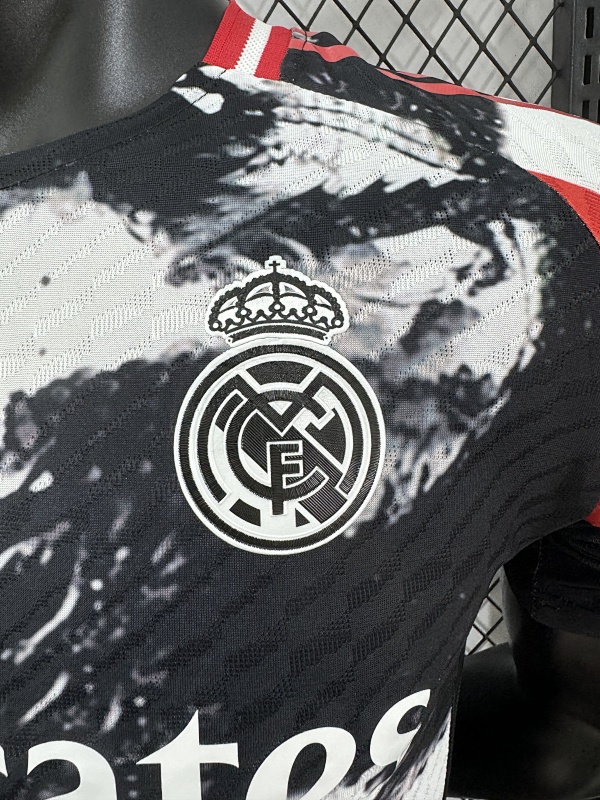 Real Madrid Edición Especial Diseño 5 Versión Jugador (Negra) 5