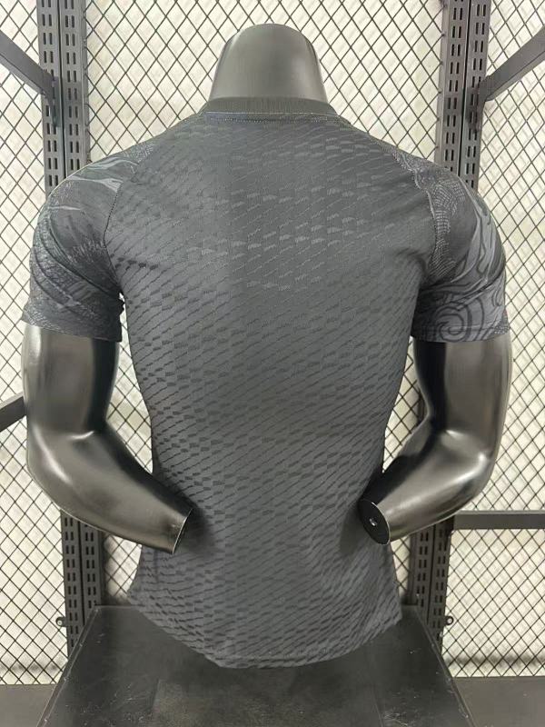 Real Madrid Edición Especial Diseño 4 Versión Jugador (Negra) 2