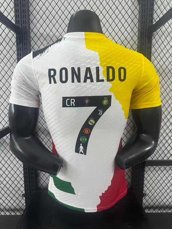 Real Madrid Edición Especial Cristiano Ronaldo Versión Jugador (Blanca) 2