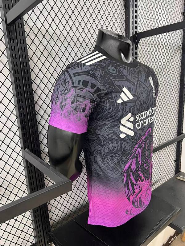 Liverpool Edición Especial Japón Versión Jugador (Negra) 6