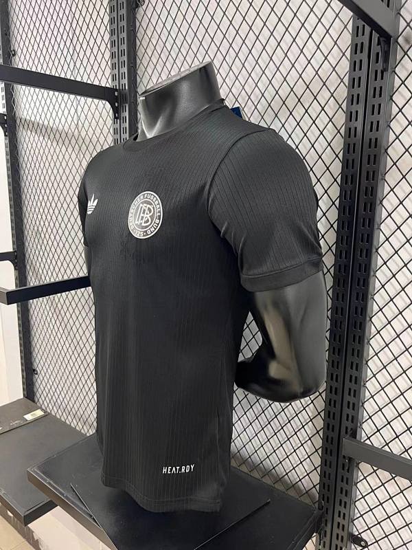Alemania 125 Aniversario Versión Jugador (Negra) 7