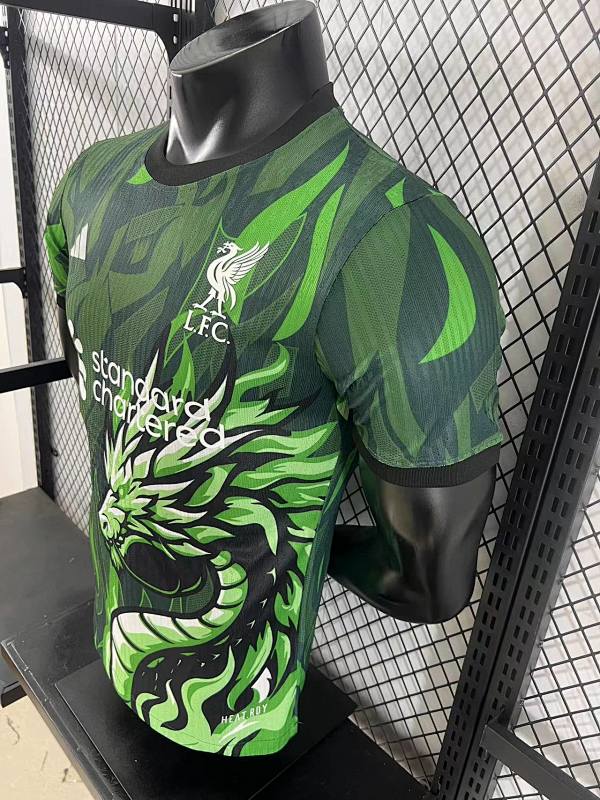 Liverpool Edición Especial Versión Jugador (Verde) 7