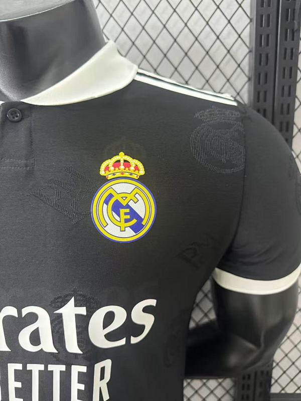 Real Madrid Edición Especial Versión Jugador (Negra, Manga Larga) 5