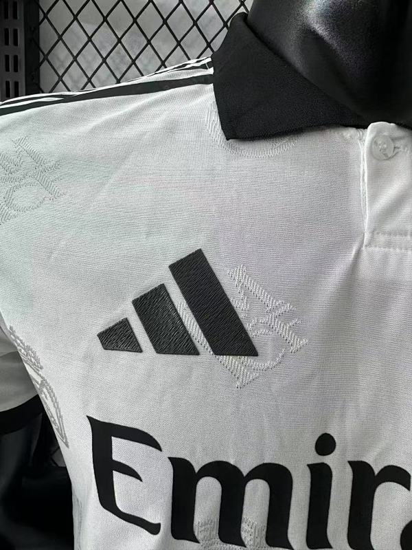 Real Madrid Edición Especial Versión Jugador (Blanca, Manga Larga) 4