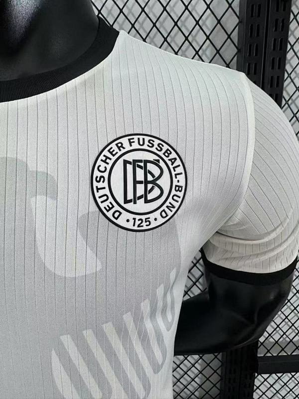 Alemania Edición Especial Versión Jugador (Blanca) 5