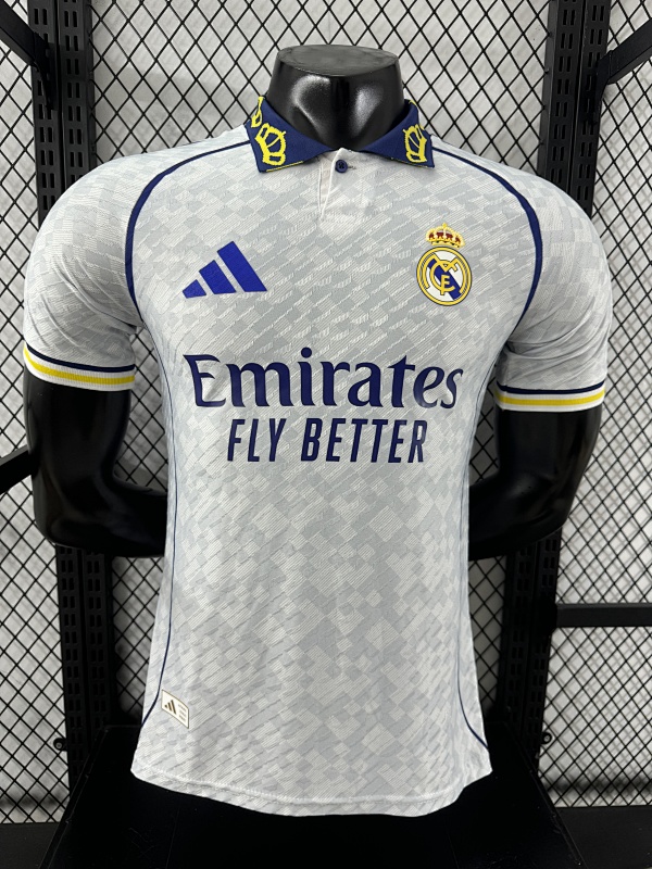 Real Madrid Edición Especial Versión Jugador (Gris)