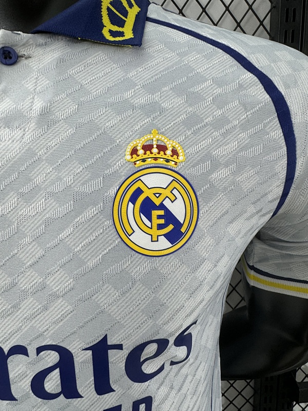 Real Madrid Edición Especial Versión Jugador (Gris) 5