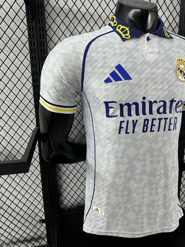 Real Madrid Edición Especial Versión Jugador (Gris) 6
