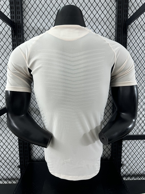 Real Madrid Edición Especial Diseño 3 Versión Jugador (Blanca) 2