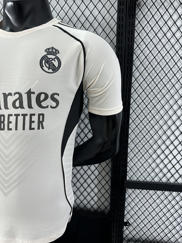 Real Madrid Edición Especial Diseño 3 Versión Jugador (Blanca) 7