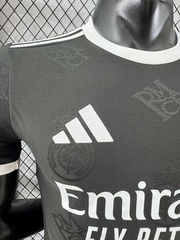 Real Madrid Edición Especial Diseño 2 Versión Jugador (Negra) 4