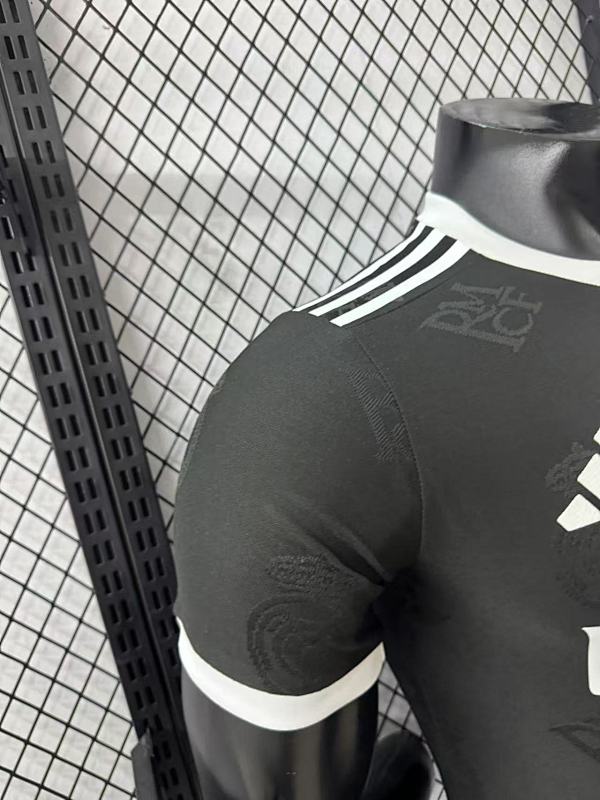 Real Madrid Edición Especial Diseño 2 Versión Jugador (Negra) 8