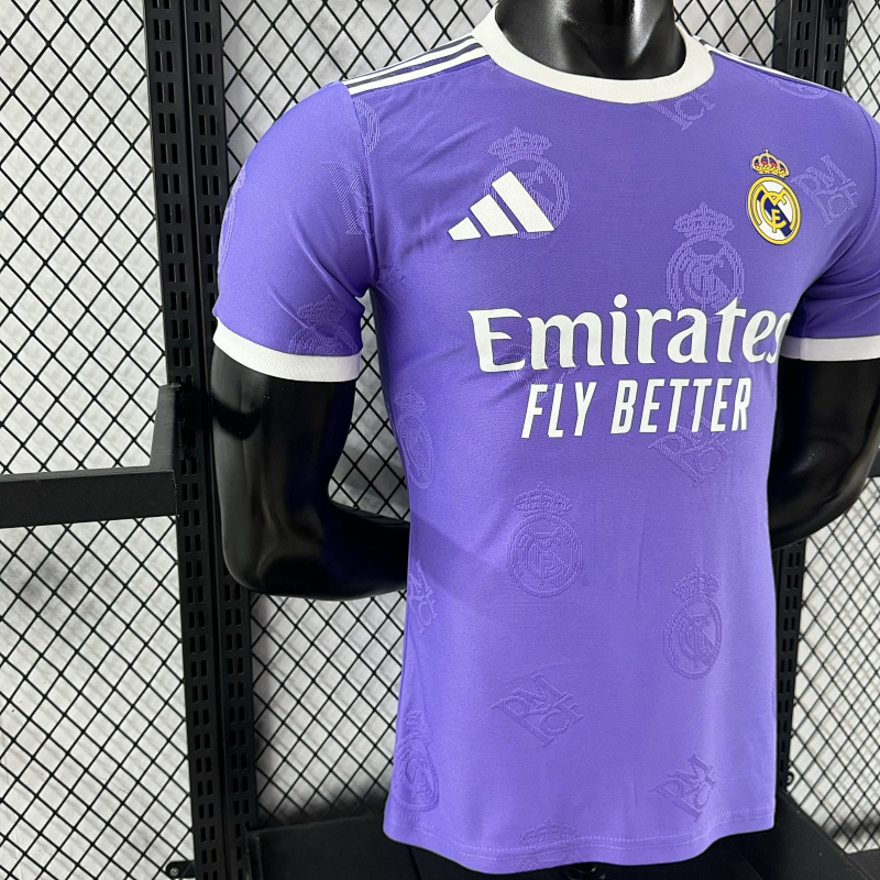 Real Madrid Edición Especial Versión Jugador (Morada) 6
