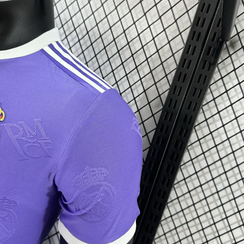 Real Madrid Edición Especial Versión Jugador (Morada) 9