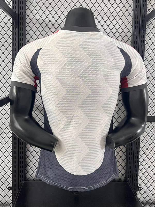 Japón Edición Especial Diseño 11 Versión Jugador (Blanca) 2