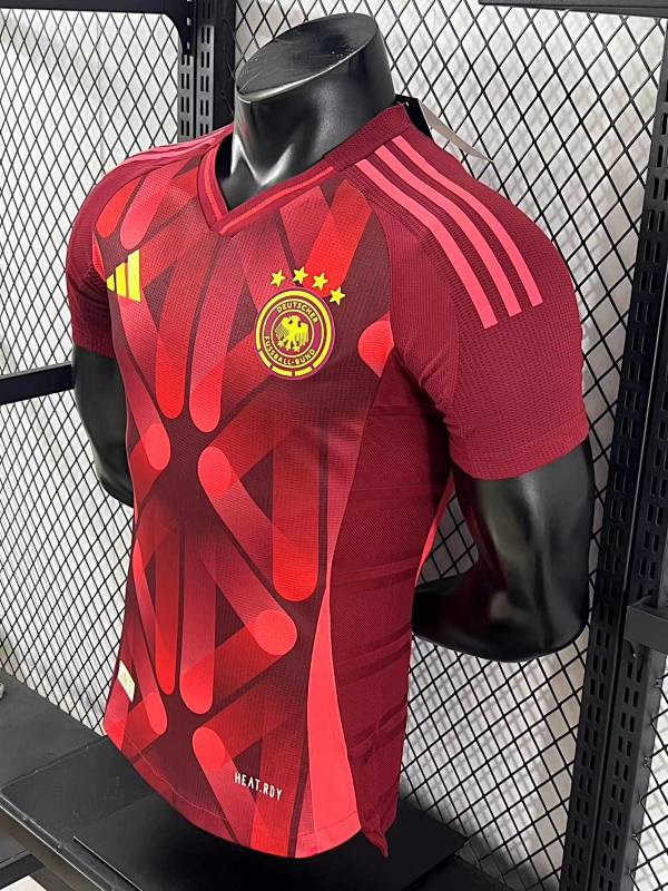 Alemania Visitante Versión Jugador 2025/26 (Granate) 7
