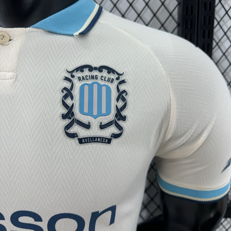 Argentinos Juniors Tercera Versión Jugador 2025/26 (Blanca) 5