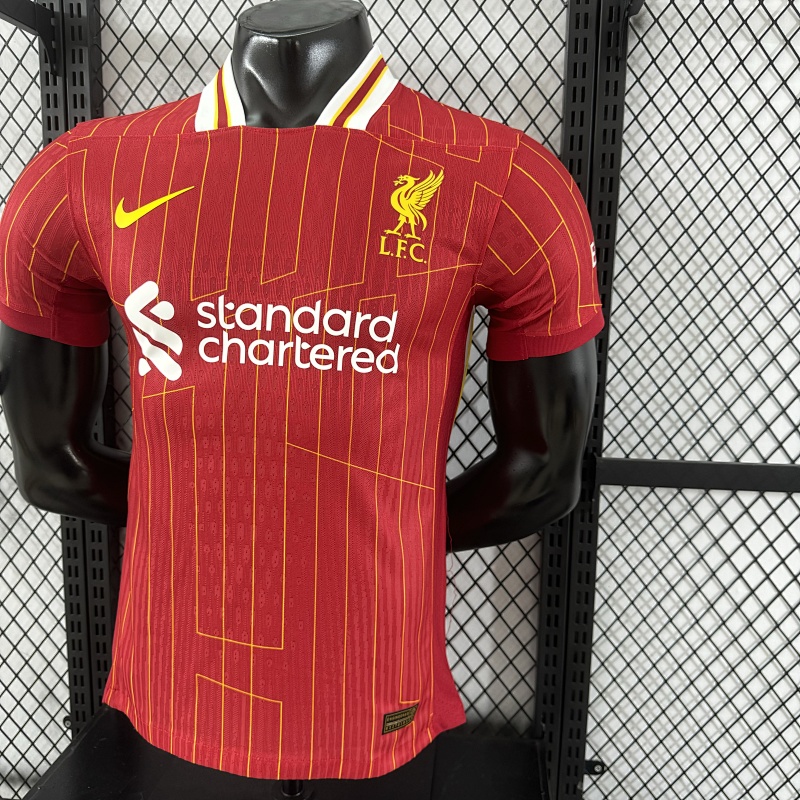 Liverpool Local Versión Jugador 2024/25 (Roja) 7