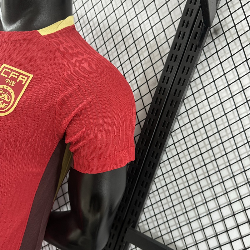 China Local Versión Jugador 2025/26 (Roja) 9