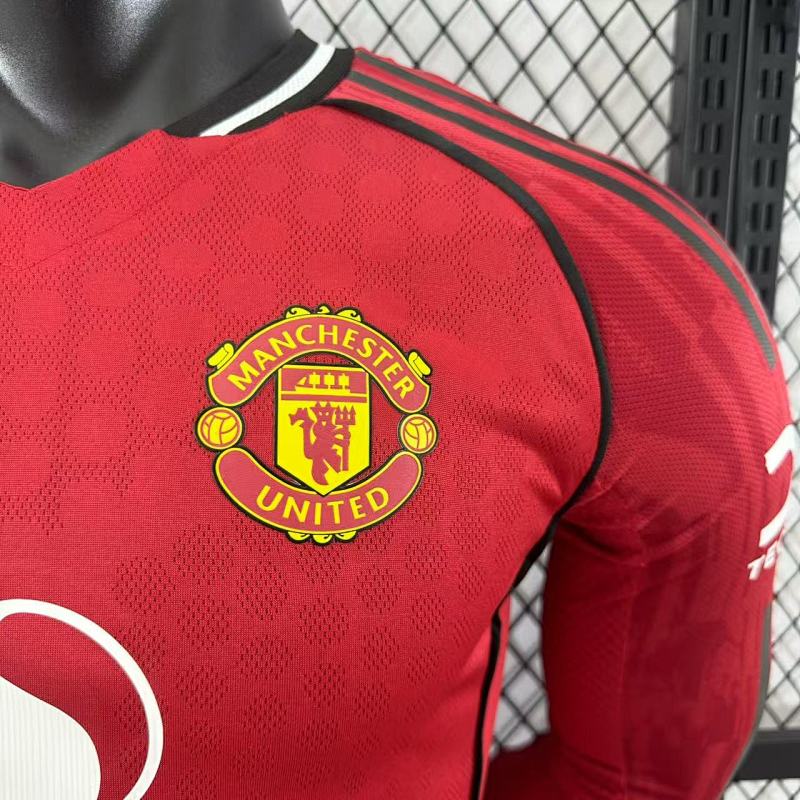 Manchester United Local Versión Jugador 2025/26 (Roja, Manga Larga) 5