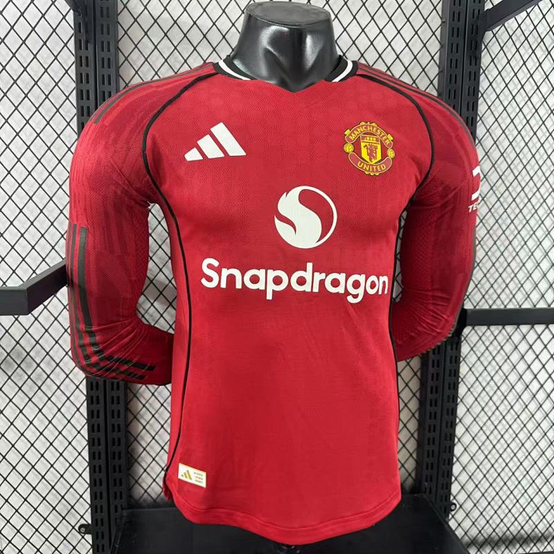 Manchester United Local Versión Jugador 2025/26 (Roja, Manga Larga) 6