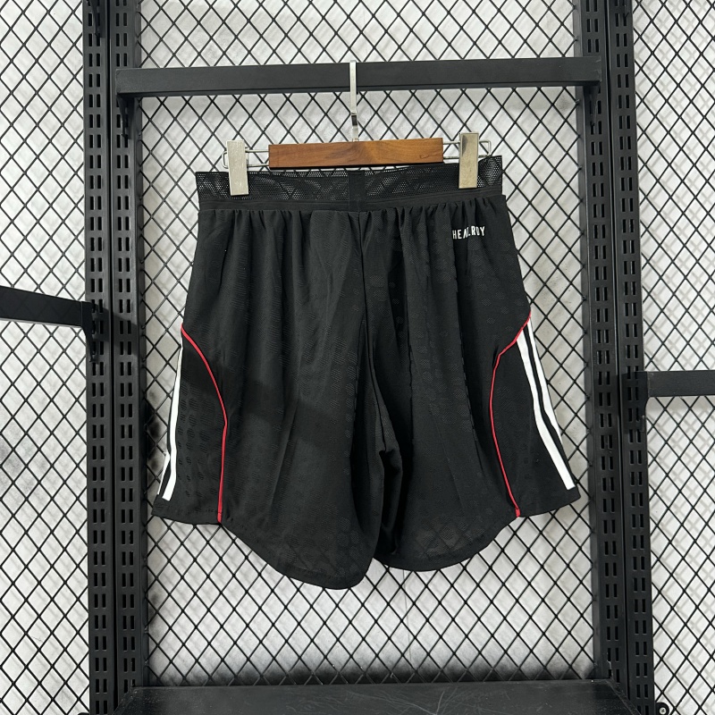 Liverpool Short Local Versión Jugador 2025/26 (Negro) 6