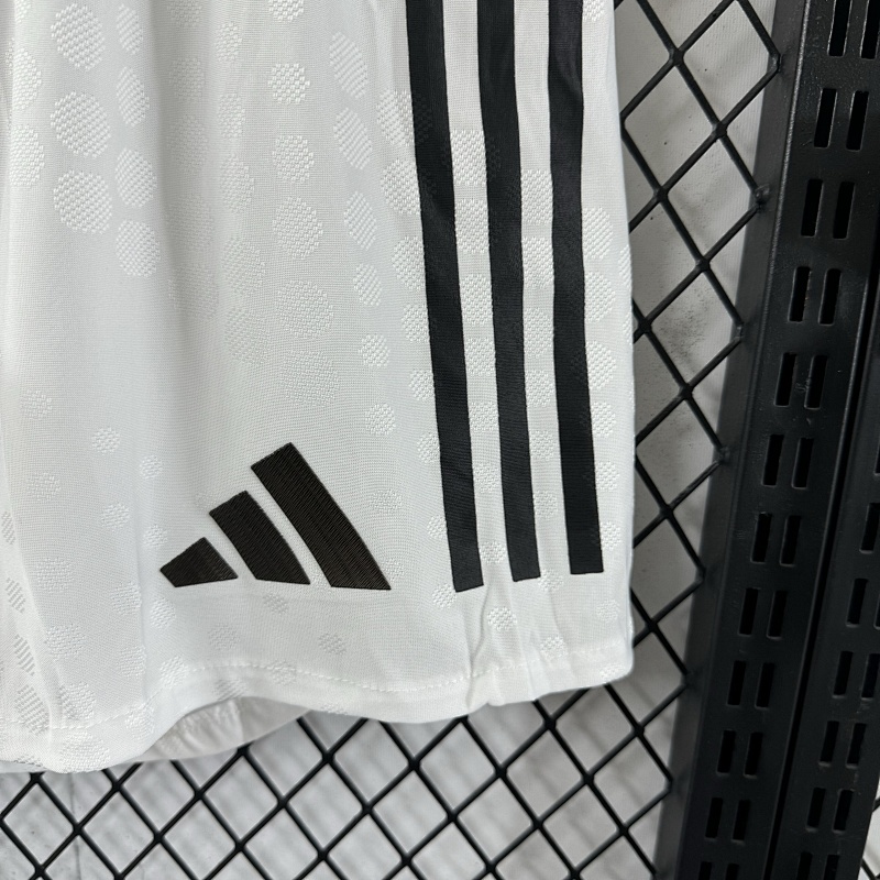 Real Madrid Short Local Versión Jugador 2025/26 (Blanco) 4