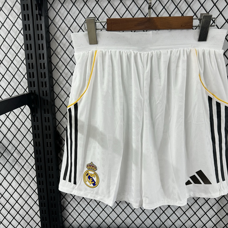 Real Madrid Short Local Versión Jugador 2025/26 (Blanco) 5