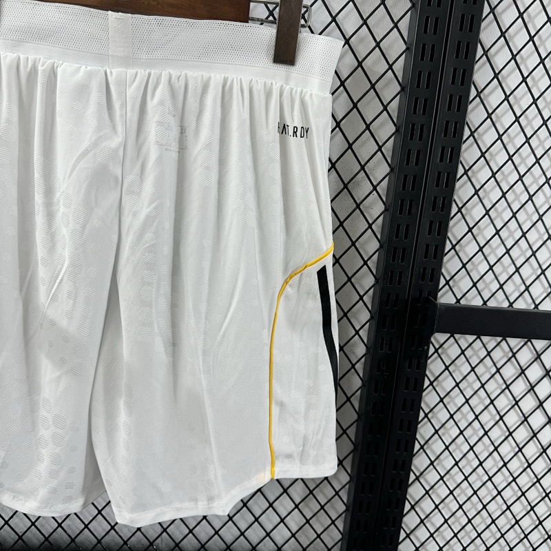 Real Madrid Short Local Versión Jugador 2025/26 (Blanco) 7